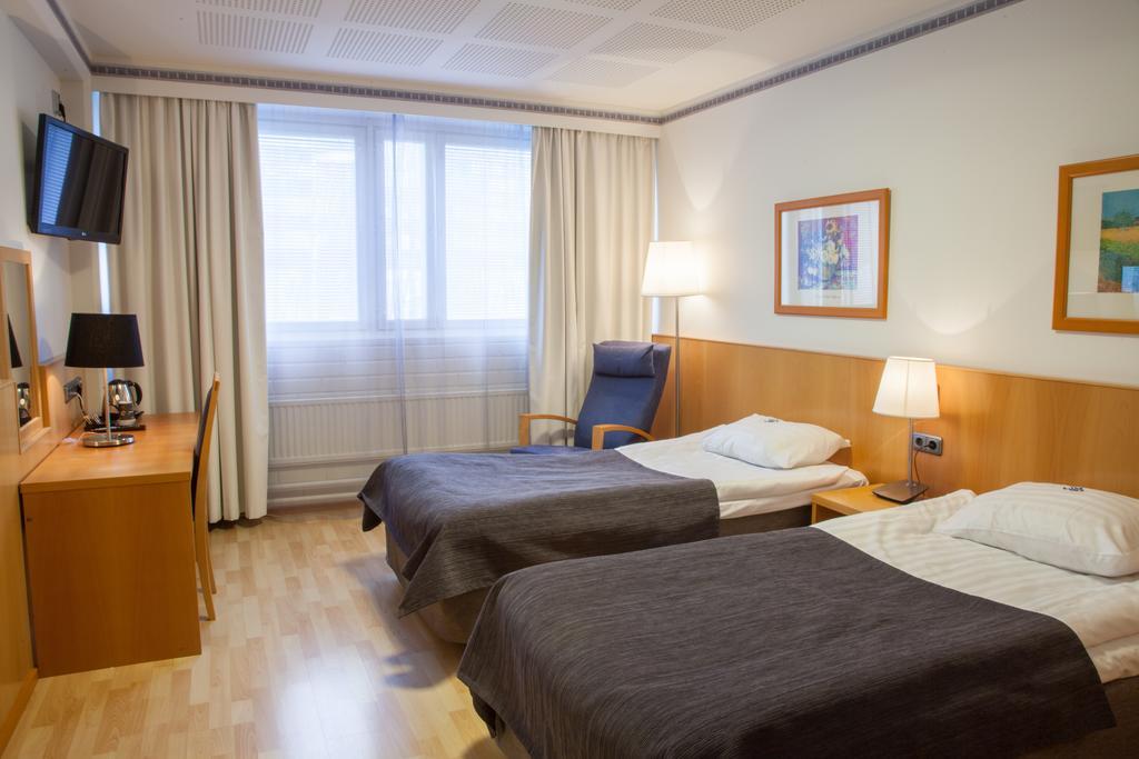 Economy Hotel Savonia Kuopio Buitenkant foto