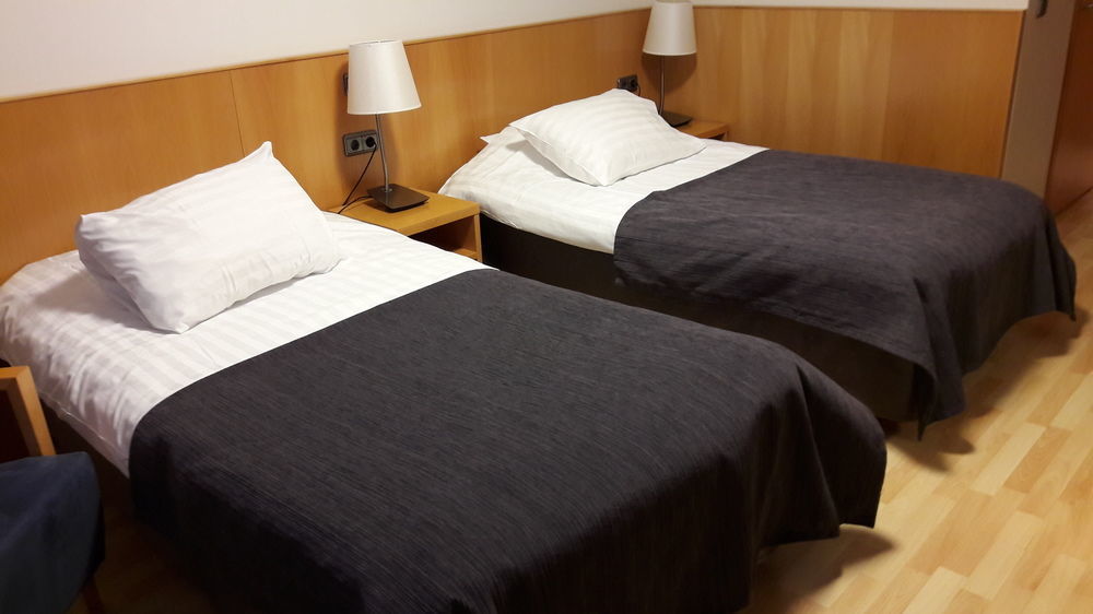 Economy Hotel Savonia Kuopio Buitenkant foto