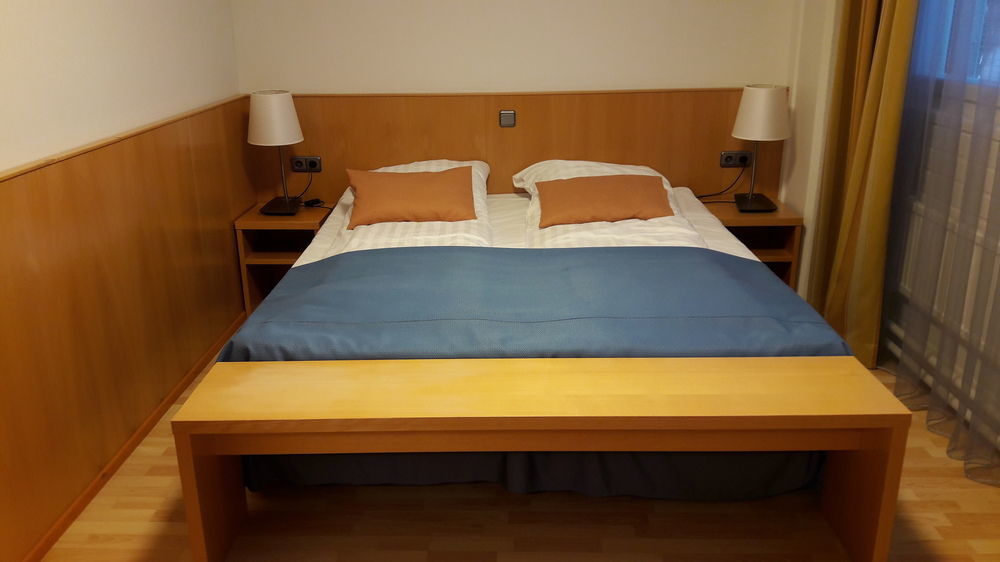 Economy Hotel Savonia Kuopio Buitenkant foto