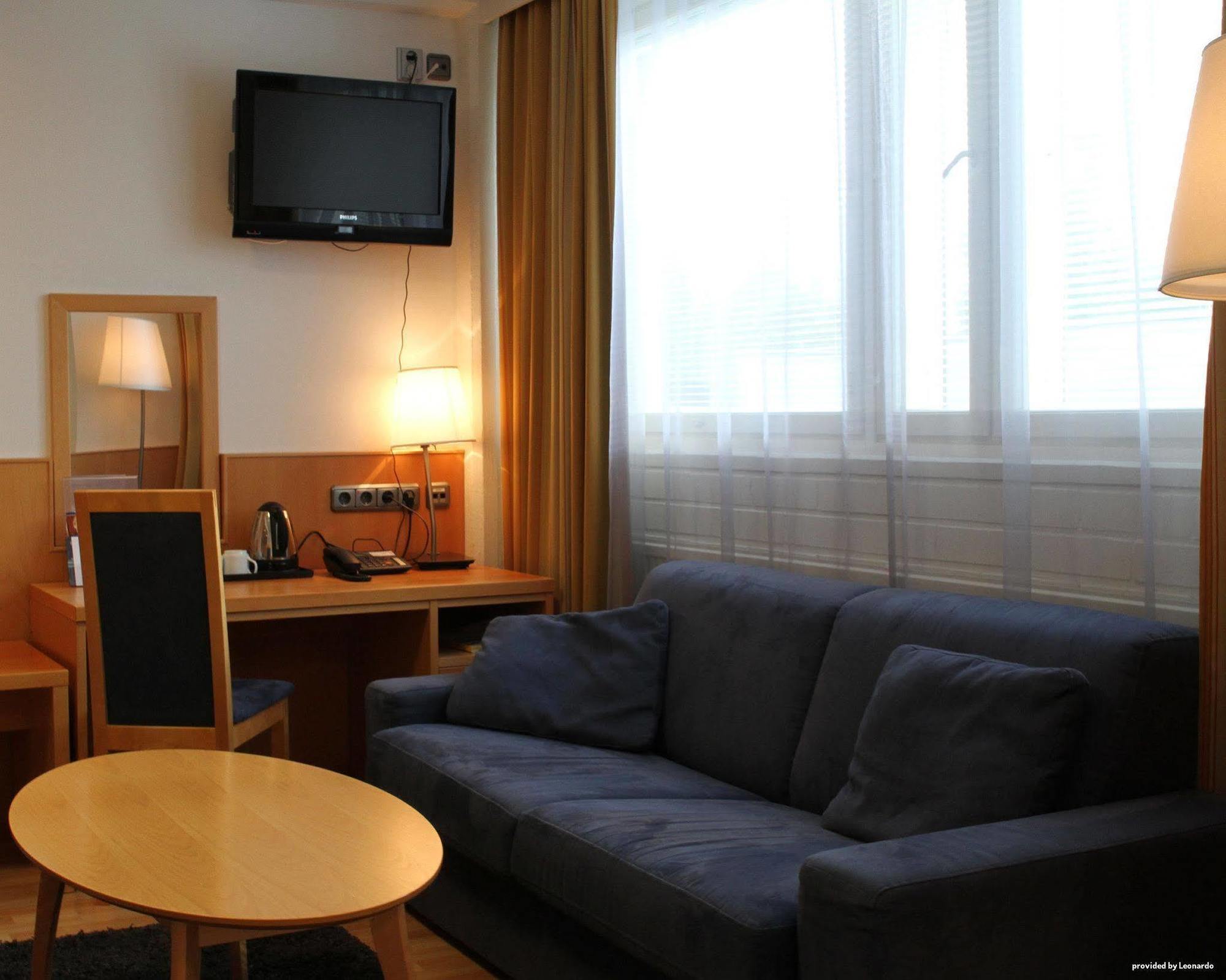 Economy Hotel Savonia Kuopio Buitenkant foto
