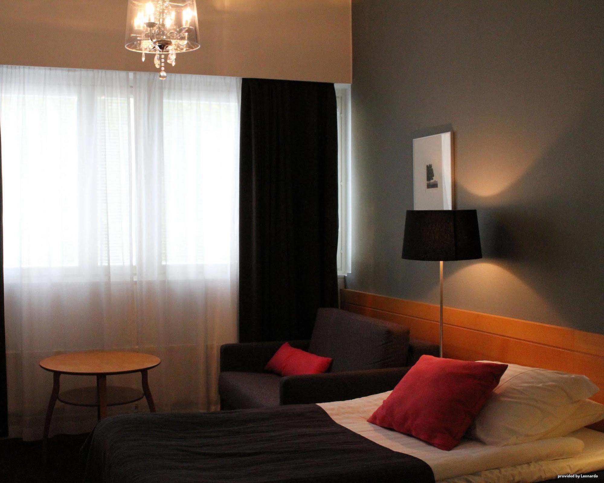 Economy Hotel Savonia Kuopio Buitenkant foto
