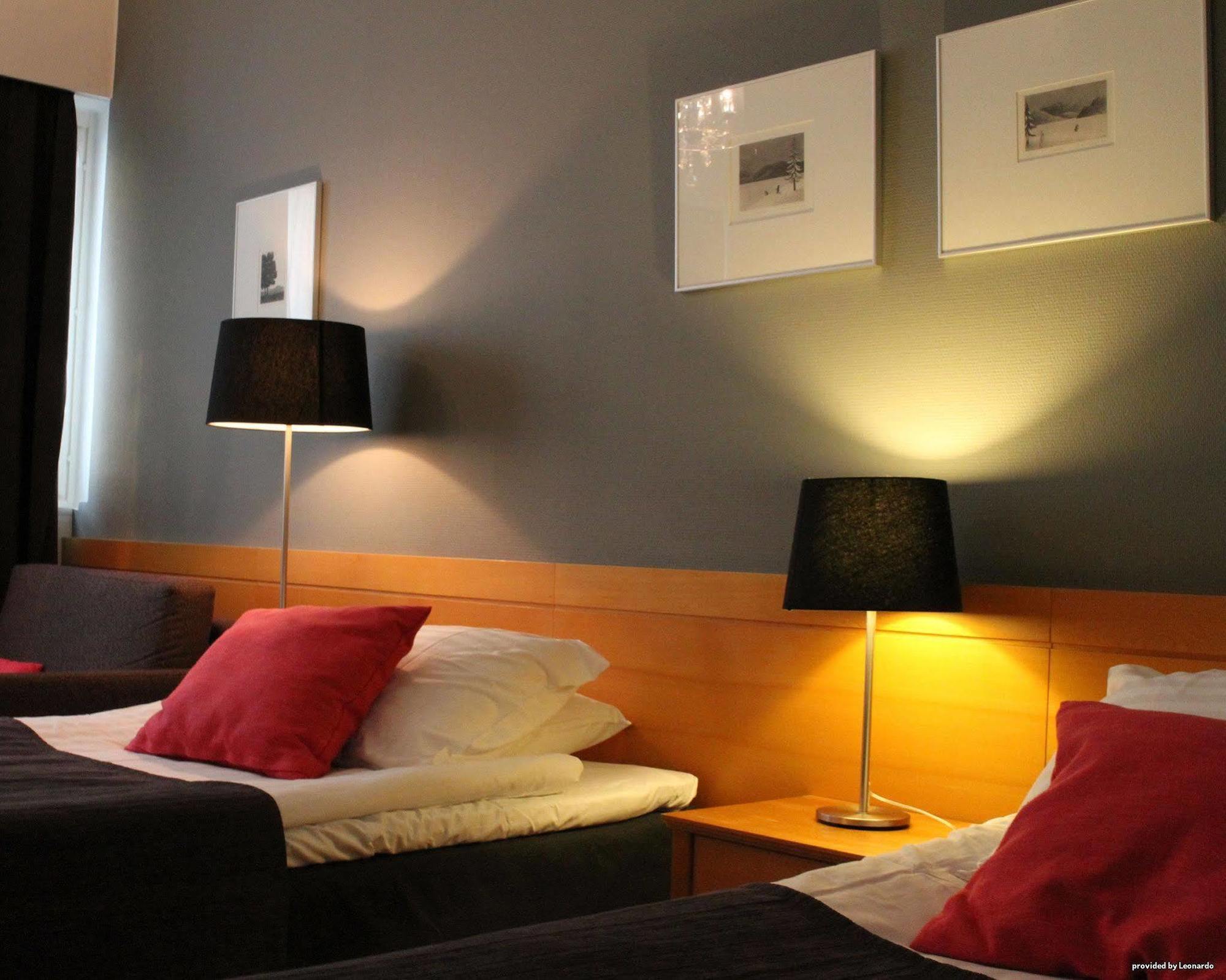 Economy Hotel Savonia Kuopio Buitenkant foto