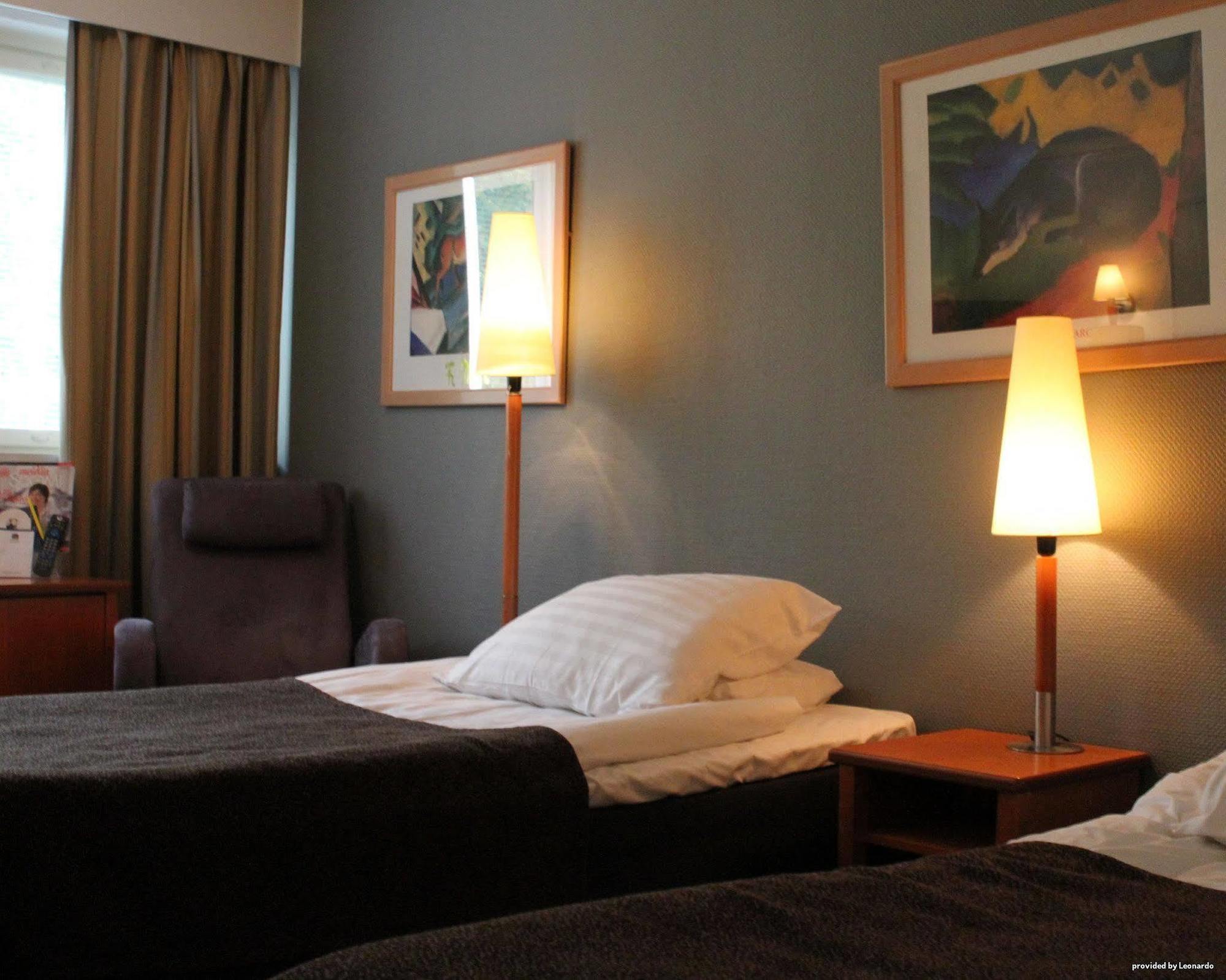 Economy Hotel Savonia Kuopio Buitenkant foto